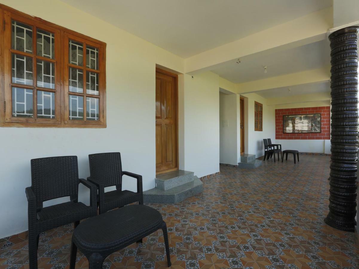 Bed and Breakfast Oyo 32995 Serenest Kotagiri Exterior foto